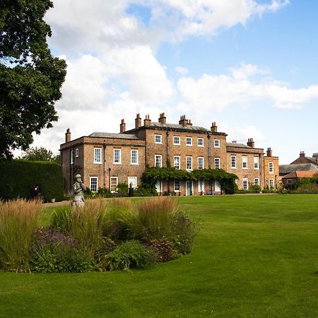 Thirsk Hall South Wing, North Yorkshire Buitenkant foto